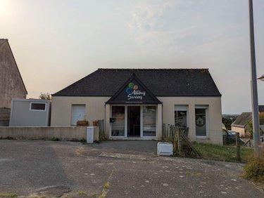 Fonds et murs commerciaux a vendre Douarnenez 29100 Finistère 57 m2  152250 euros