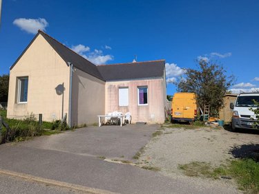 Fonds et murs commerciaux a vendre Douarnenez 29100 Finistère 56 m2  131250 euros