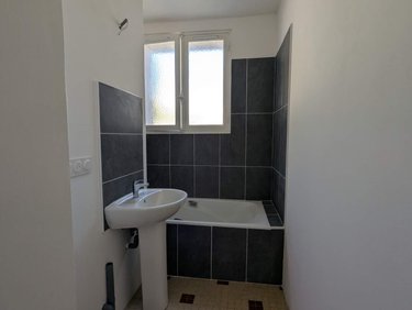 Appartement a vendre Douarnenez 29100 Finistère 77 m2 4 pièces 136500 euros