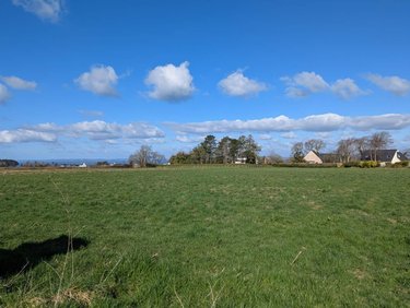 Terrain a batir a vendre Kerlaz 29100 Finistère 302 m2  43600 euros