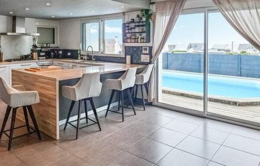 Maison a vendre Plouhinec 29780 Finistère 1 m2 7 pièces 519200 euros
