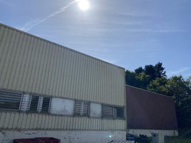 Fonds et murs commerciaux a vendre Combrit 29120 Finistère 900 m2  397100 euros