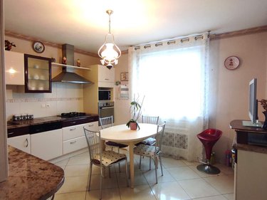 Maison a vendre Landivisiau 29400 Finistère 139 m2 6 pièces 204000 euros