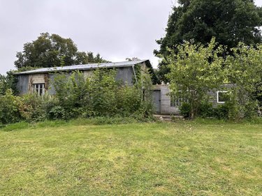 Terrain a batir a vendre Landivisiau 29400 Finistère 1246 m2  150800 euros