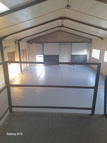 Fonds et murs commerciaux a vendre Auch 32000 Gers 720 m2  500000 euros