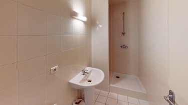 Location fonds et murs commerciaux Rennes 35000 Ille-et-Vilaine 80 m2  1744 euros