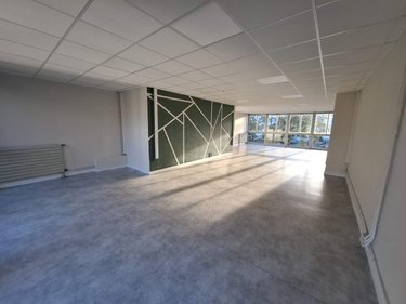 Fonds et murs commerciaux a vendre Rennes 35000 Ille-et-Vilaine 73 m2  188100 euros
