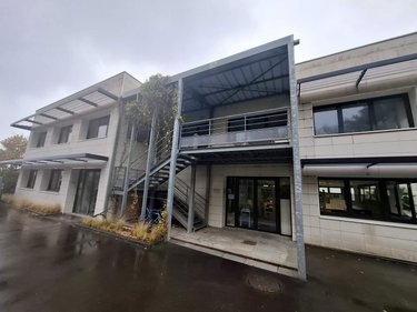 Fonds et murs commerciaux a vendre Cesson-Sévigné 35510 Ille-et-Vilaine 274 m2  553850 euros