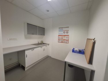 Fonds et murs commerciaux a vendre Rennes 35000 Ille-et-Vilaine 326 m2  770586 euros