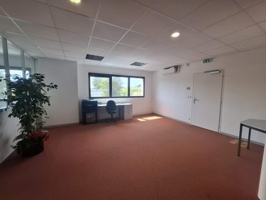 Fonds et murs commerciaux a vendre Rennes 35000 Ille-et-Vilaine 326 m2  770586 euros