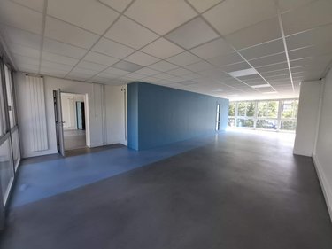 Fonds et murs commerciaux a vendre Rennes 35000 Ille-et-Vilaine 192 m2  499510 euros