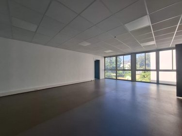 Fonds et murs commerciaux a vendre Rennes 35000 Ille-et-Vilaine 192 m2  499510 euros