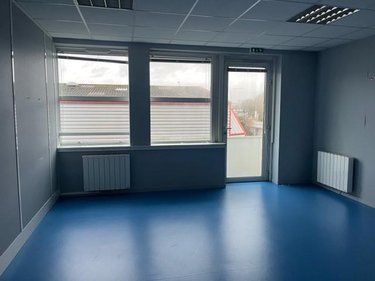 Fonds et murs commerciaux a vendre Rennes 35000 Ille-et-Vilaine 116 m2  168728 euros