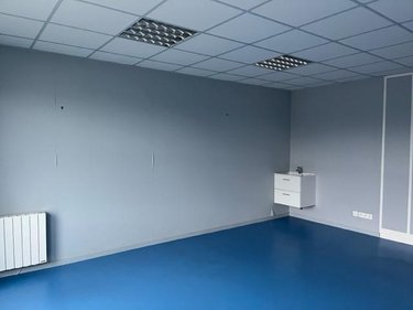 Fonds et murs commerciaux a vendre Rennes 35000 Ille-et-Vilaine 116 m2  194928 euros