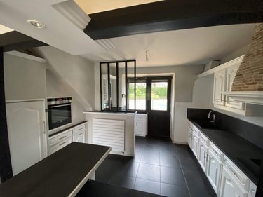 Location maison Noyal-Châtillon-sur-Seiche 35230 Ille-et-Vilaine 316 m2 9 pièces 2800 euros
