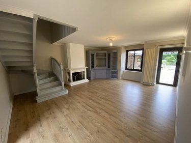 Location maison Noyal-Châtillon-sur-Seiche 35230 Ille-et-Vilaine 316 m2 9 pièces 2600 euros