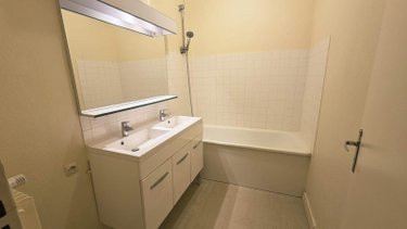 Appartement a vendre Noyal-sur-Vilaine 35530 Ille-et-Vilaine 79 m2 4 pièces 203250 euros