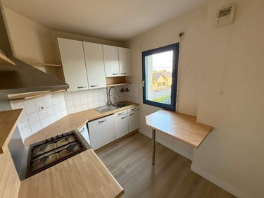 Location appartement Noyal-sur-Vilaine 35530 Ille-et-Vilaine 84 m2 4 pièces 800 euros