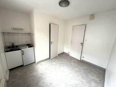 Location appartement Rennes 35000 Ille-et-Vilaine 11 m2 1 pièce 372 euros