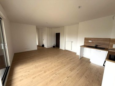 Location appartement Vern-sur-Seiche 35770 Ille-et-Vilaine 65 m2 3 pièces 754 euros