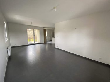 Location appartement Saint-Erblon 35230 Ille-et-Vilaine 84 m2 4 pièces 1010 euros