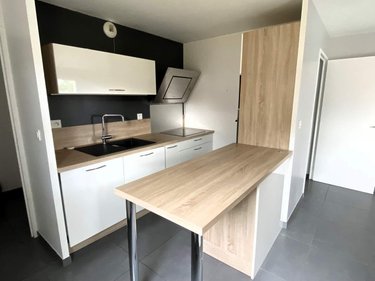 Location appartement Saint-Erblon 35230 Ille-et-Vilaine 84 m2 4 pièces 1010 euros