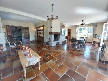 Maison a vendre Romillé 35850 Ille-et-Vilaine 241 m2 8 pièces 374400 euros