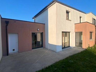 Location maison Saint-Gilles 35590 Ille-et-Vilaine 98 m2 5 pièces 947 euros