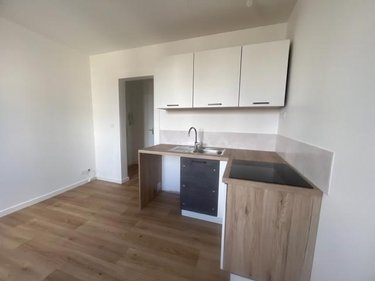 Location appartement Rennes 35000 Ille-et-Vilaine 26 m2 1 pièce 540 euros