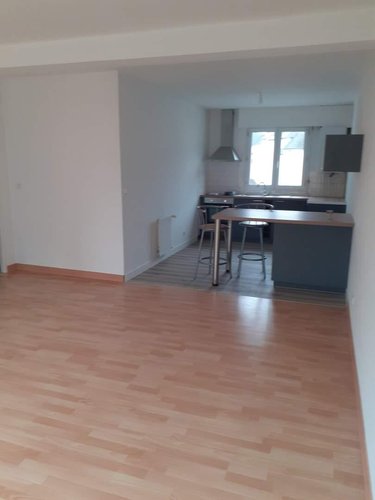 Location appartement Fougères 35300 Ille-et-Vilaine 74 m2 3 pièces 700 euros