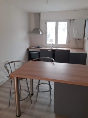 Location appartement Fougères 35300 Ille-et-Vilaine 74 m2 3 pièces 700 euros