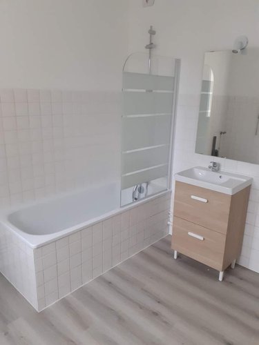 Location appartement Fougères 35300 Ille-et-Vilaine 74 m2 3 pièces 700 euros