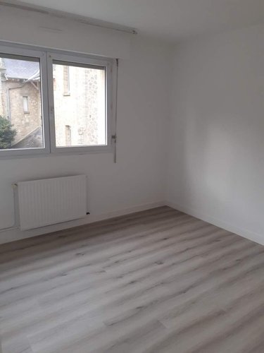 Location appartement Fougères 35300 Ille-et-Vilaine 74 m2 3 pièces 700 euros