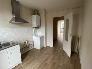 Location appartement Fougères 35300 Ille-et-Vilaine 65 m2 3 pièces 480 euros