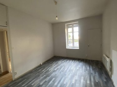 Location appartement Fougères 35300 Ille-et-Vilaine 32 m2 2 pièces 330 euros