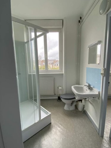 Location appartement Fougères 35300 Ille-et-Vilaine 38 m2 2 pièces 400 euros
