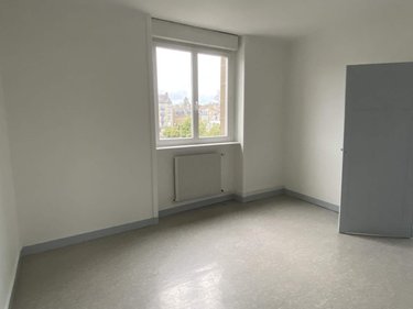 Location appartement Fougères 35300 Ille-et-Vilaine 38 m2 2 pièces 400 euros