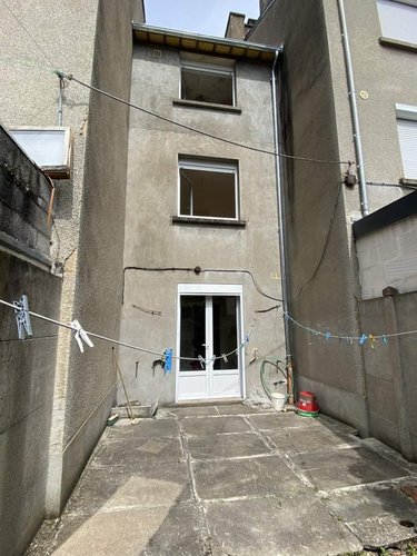 Fonds et murs commerciaux a vendre Fougères 35300 Ille-et-Vilaine 80 m2  135148 euros