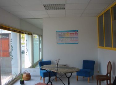 Location fonds et murs commerciaux Saint-Malo 35400 Ille-et-Vilaine 52 m2  710 euros