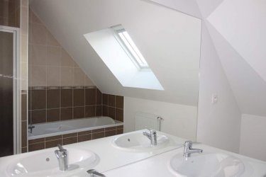 Location maison Châteauneuf-d'Ille-et-Vilaine 35430 Ille-et-Vilaine 111 m2 6 pièces 1150 euros