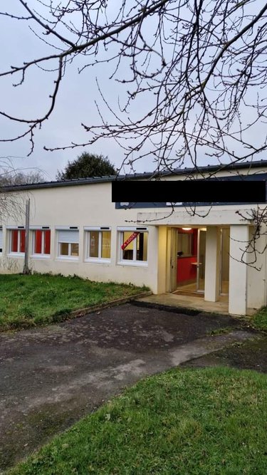 Location fonds et murs commerciaux Tinténiac 35190 Ille-et-Vilaine 50 m2  720 euros