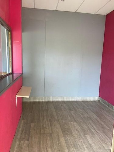 Location fonds et murs commerciaux Tinténiac 35190 Ille-et-Vilaine 50 m2  720 euros