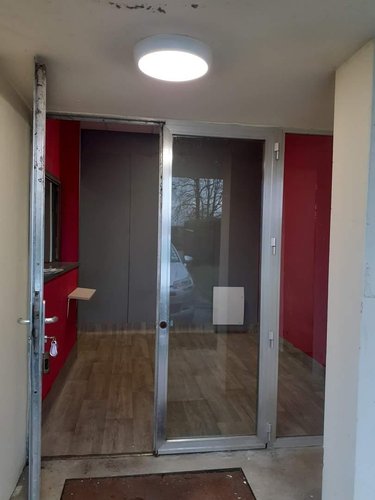 Location fonds et murs commerciaux Tinténiac 35190 Ille-et-Vilaine 50 m2  720 euros