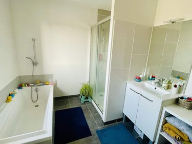 Location maison Châteaubourg 35220 Ille-et-Vilaine 83 m2 5 pièces 950 euros