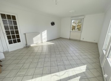 Location maison Bais 35680 Ille-et-Vilaine 87 m2 4 pièces 950 euros