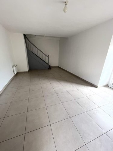 Location maison Bais 35680 Ille-et-Vilaine 77 m2 4 pièces 752 euros