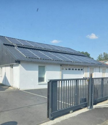 Location fonds et murs commerciaux Retiers 35240 Ille-et-Vilaine 225 m2  1000 euros