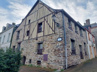 Immeuble a vendre Martigné-Ferchaud 35640 Ille-et-Vilaine 160 m2  146960 euros