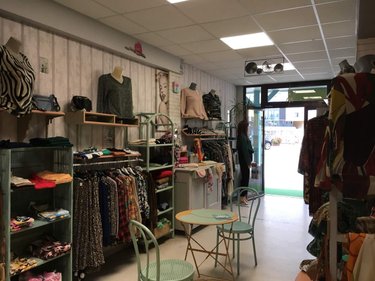 Fonds et murs commerciaux a vendre Saint-Erblon 35230 Ille-et-Vilaine 72 m2  85000 euros