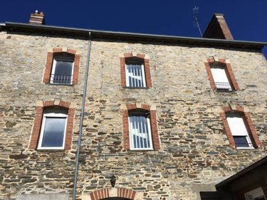 Immeuble a vendre Janzé 35150 Ille-et-Vilaine 254 m2  416800 euros